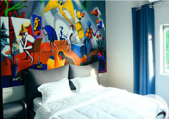 郧西对于酒店的墙体彩绘而言更注重哪些方面？