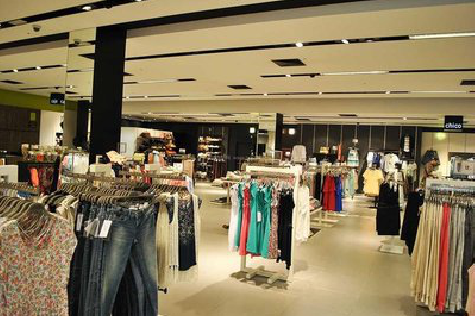 郧西商场里的店面怎么装修?